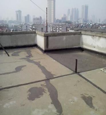 城口漏水维修 楼顶漏水是什么原因，楼顶漏水维修方法是什么?