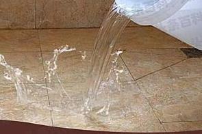 城口漏水维修 免砸砖防水材料该如何施工